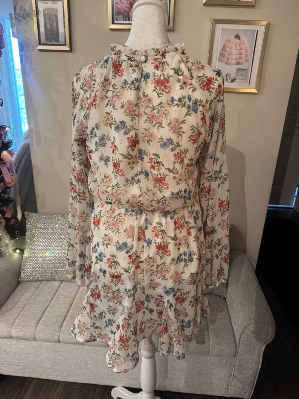 Francesca's Collections Cream Floral Long Sleeve Dress